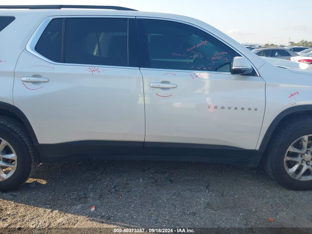 Chevrolet Traverse Lt Leather 2019 1GNERHKW6KJ245823 Image 14