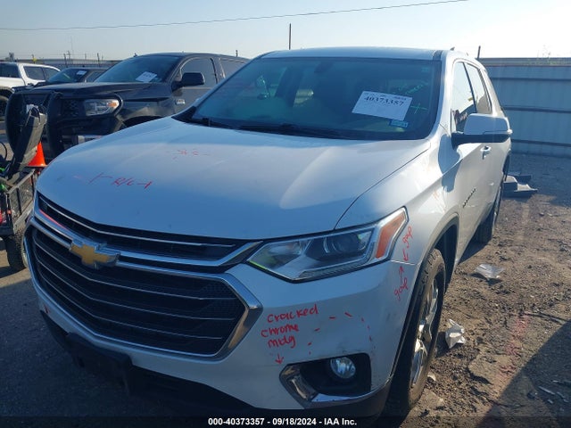 Chevrolet Traverse Lt Leather 2019 1GNERHKW6KJ245823 Image 2