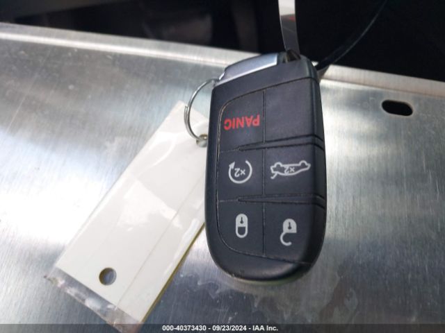 2C3CCABG5JH203908 Chrysler 300 300s