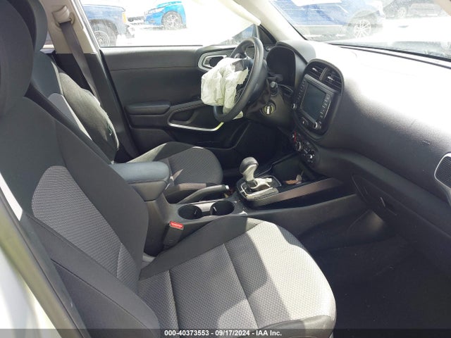 KIA SOUL LX 2020 KNDJ23AU4L7106674 Image 5