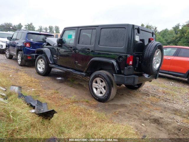 1C4BJWEGXHL561962 Jeep Wrangler Unlimited Sahara 4x4