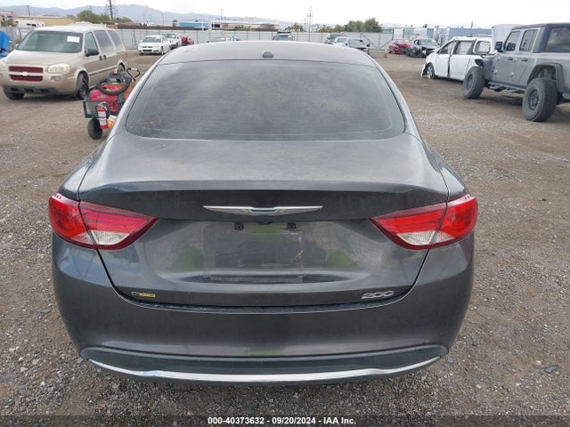 Chrysler 200 Limited 2015 1C3CCCABXFN602197 Image 16