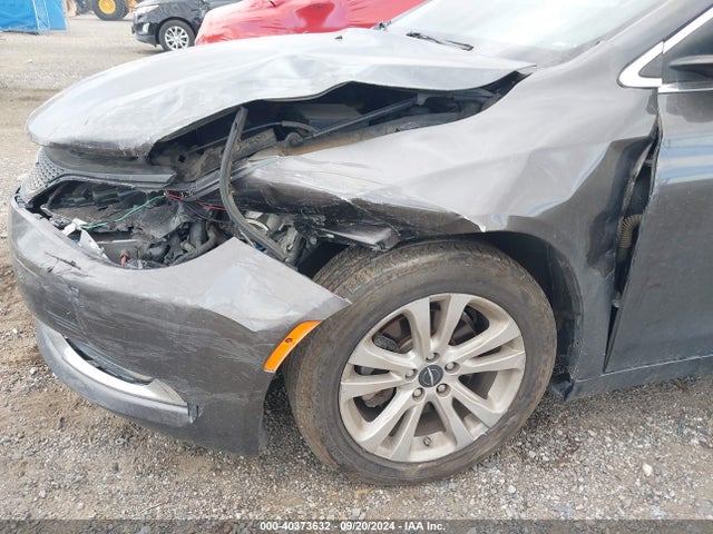 Chrysler 200 Limited 2015 1C3CCCABXFN602197 Image 6