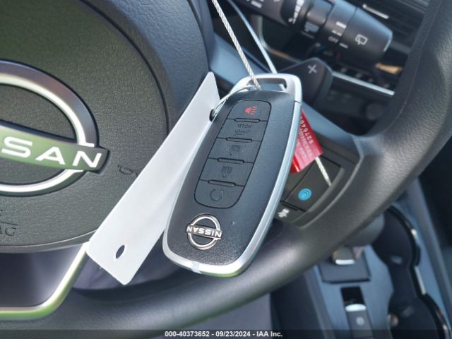 5N1BT3BA7RC735721 Nissan Rogue Sv Fwd