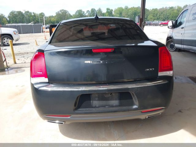 2C3CCAAG6FH735824 Chrysler 300 Limited