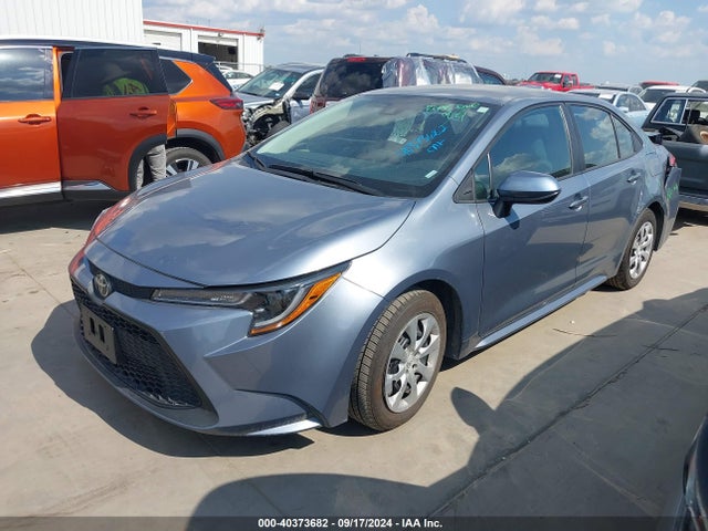 Toyota COROLLA LE 2022 5YFEPMAE9NP342188 Image 2