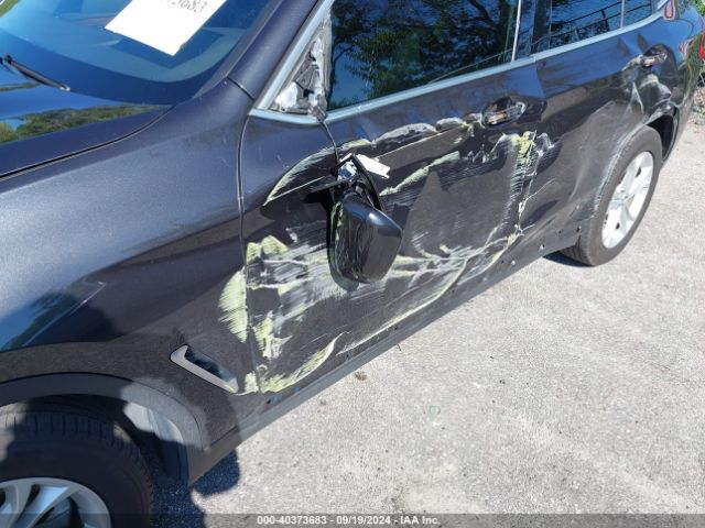 5UXTR7C59KLF25354 BMW X3 Sdrive30i