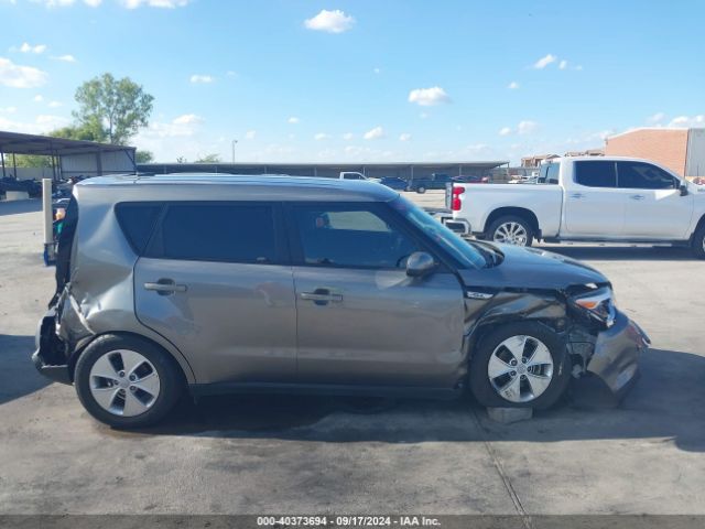 KNDJN2A28F7175565 KIA Soul