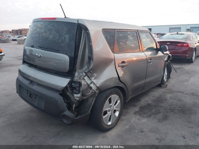 KNDJN2A28F7175565 KIA Soul