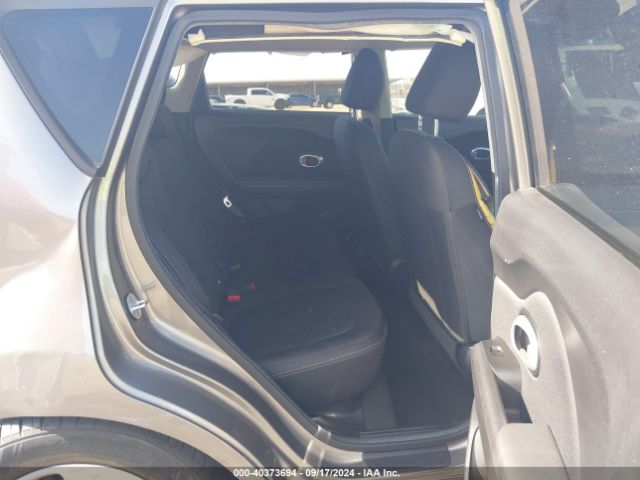 KNDJN2A28F7175565 KIA Soul