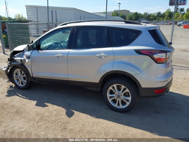 1FMCU9GD9JUB54632 Ford ESCAPE SE