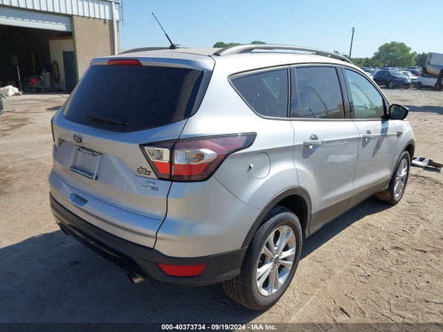 1FMCU9GD9JUB54632 Ford ESCAPE SE