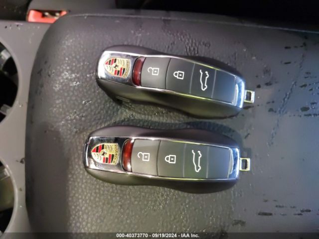 2024 PORSCHE MACAN WP1AA2A57RLB04714 Photo 10