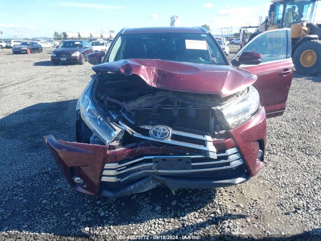 Toyota Highlander Limited Platinum 2018 5TDDZRFH1JS832809 Image 6