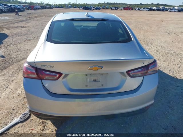 1G1ZD5ST3NF130965 Chevrolet Malibu Fwd Lt