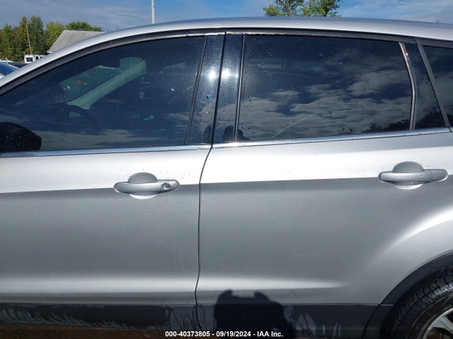 Ford ESCAPE SE 2017 1FMCU9G91HUC96950 Image 15