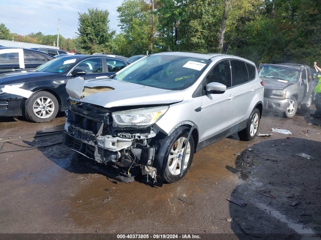 Ford ESCAPE SE 2017 1FMCU9G91HUC96950 Image 2