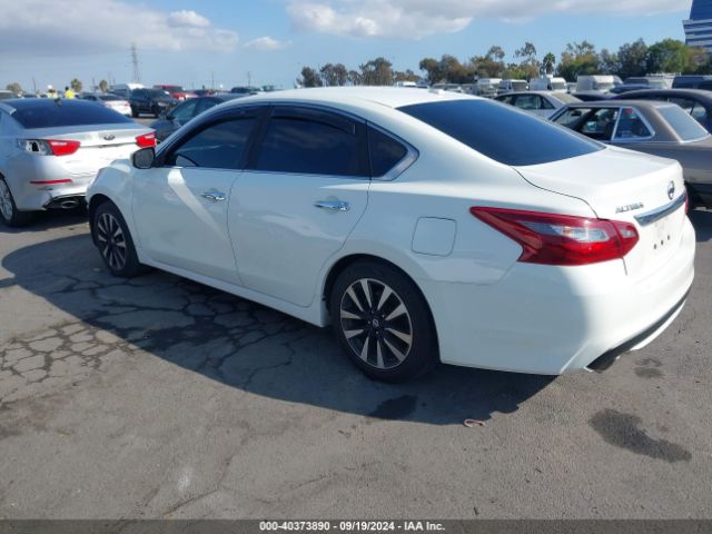 1N4AL3AP2JC182993 Nissan Altima 2.5 Sl
