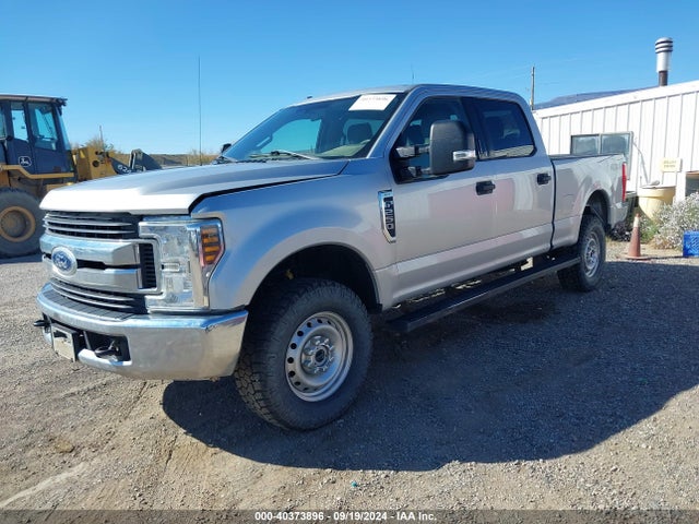 Ford F-250 Xlt 2018 1FT7W2B63JEB97602 Image 2