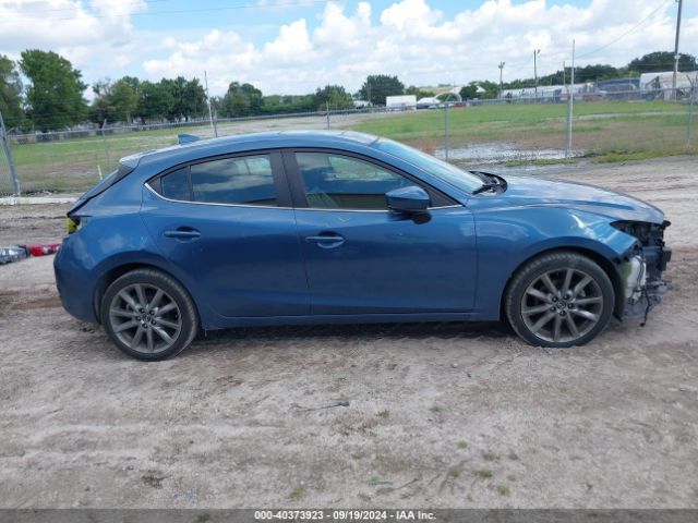 3MZBN1L37JM236517 Mazda Mazda3 Touring