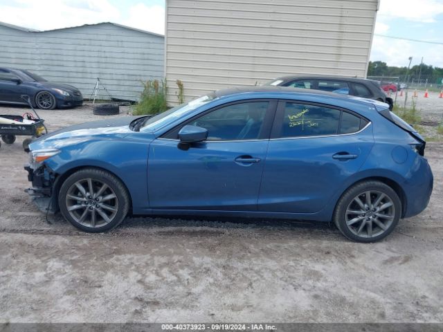 3MZBN1L37JM236517 Mazda Mazda3 Touring