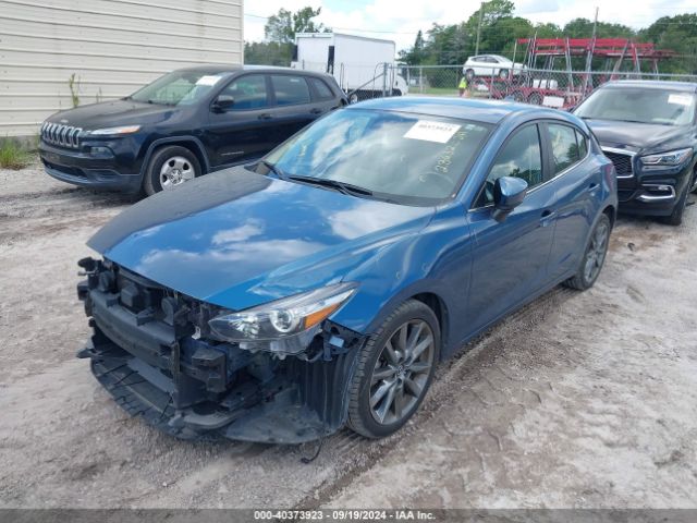 3MZBN1L37JM236517 Mazda Mazda3 Touring