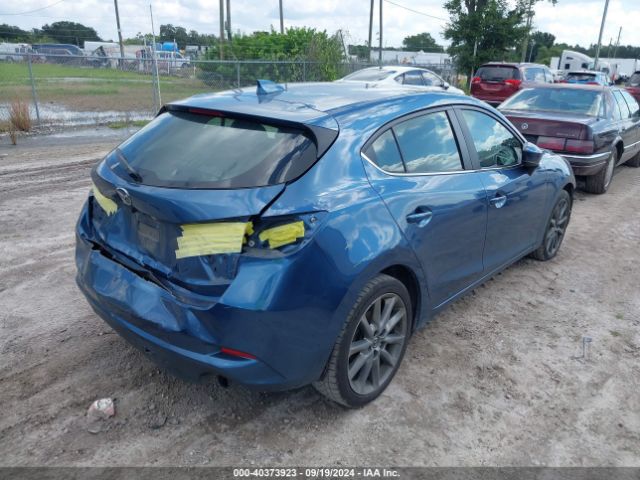 3MZBN1L37JM236517 Mazda Mazda3 Touring