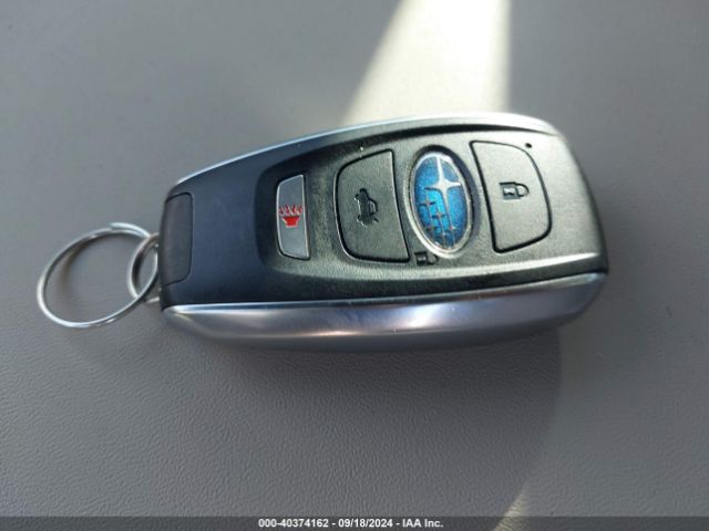 4S3BWAN69P3012635 Subaru Legacy Limited