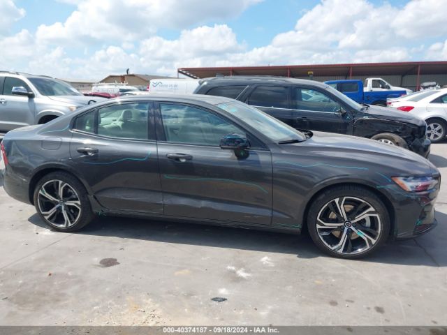7JRL12FL6RG296428 Volvo S60 B5 Plus Dark Theme