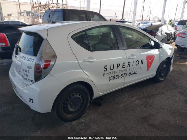 JTDKDTB39E1069874 Toyota Prius C One