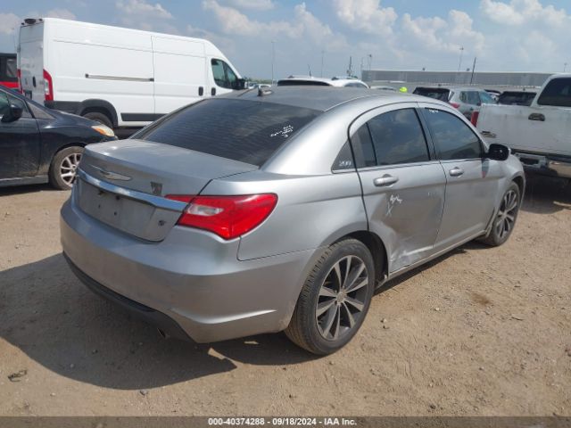 1C3CCBBG3EN152783 Chrysler 200 Touring