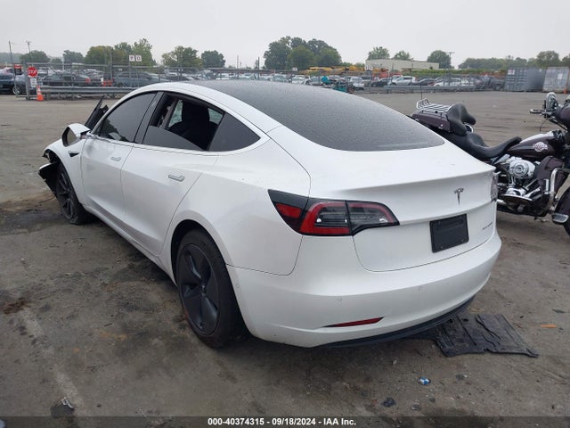2020 TESLA MODEL 3 5YJ3E1EB8LF665068 Photo 2