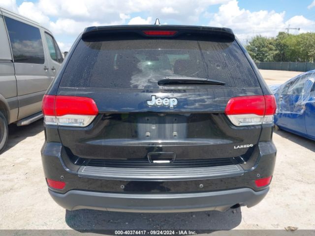 1C4RJEAG6JC241722 Jeep Grand Cherokee Laredo E 4x2