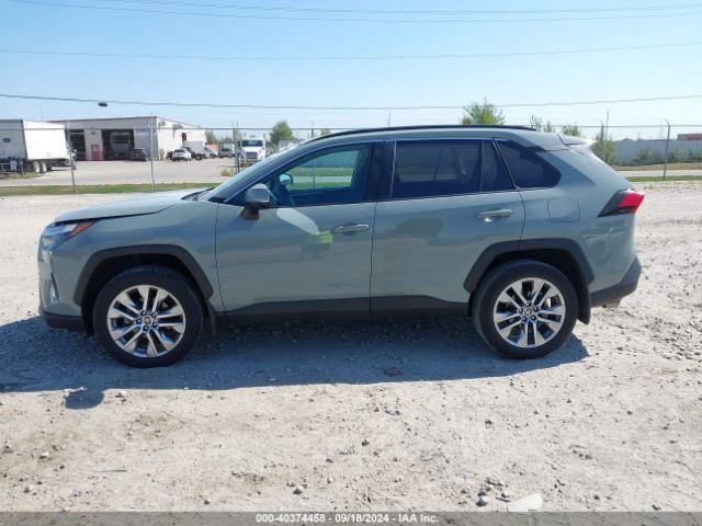 2T3A1RFVXNW305193 Toyota Rav4 Xle Premium