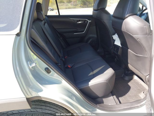 2T3A1RFVXNW305193 Toyota Rav4 Xle Premium