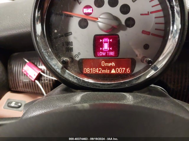 2010 MINI COOPER S WMWMF7C51ATX45076 Photo 6