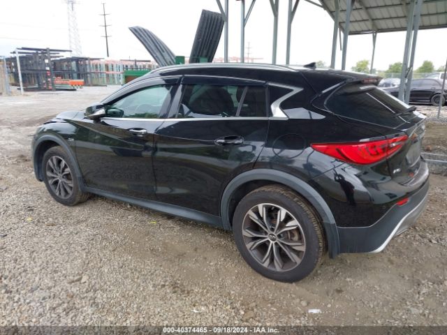 SJKCH5CR2JA059797 Infiniti Qx30 Premium