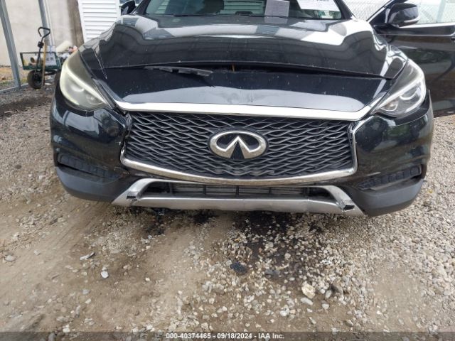 SJKCH5CR2JA059797 Infiniti Qx30 Premium