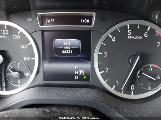 SJKCH5CR2JA059797 Infiniti Qx30 Premium