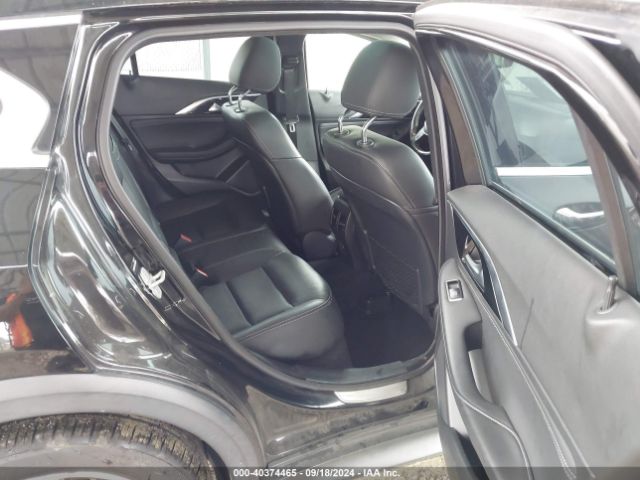 SJKCH5CR2JA059797 Infiniti Qx30 Premium