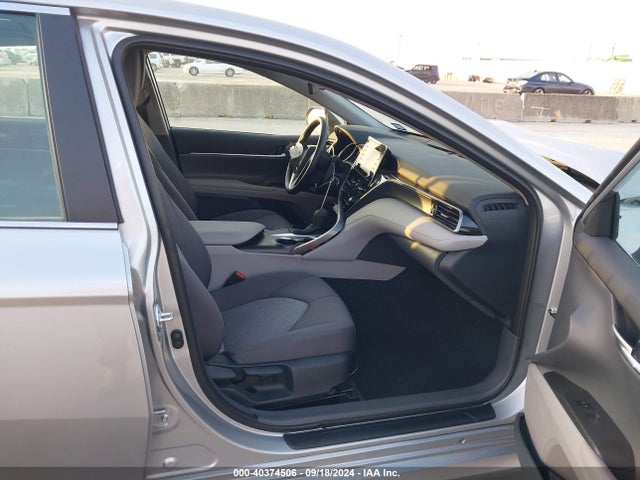 Toyota CAMRY LE 2024 4T1C11AK8RU220200 Image 5