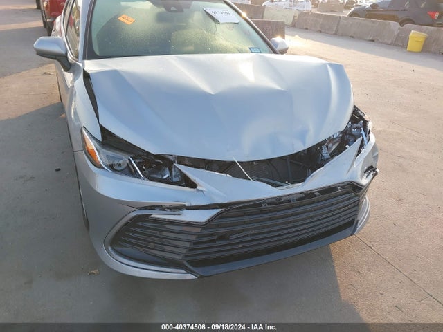 Toyota CAMRY LE 2024 4T1C11AK8RU220200 Image 6