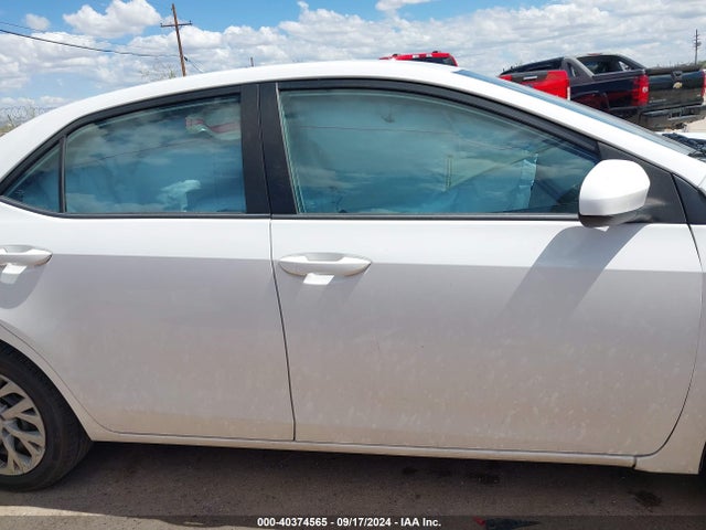 Toyota COROLLA LE 2017 5YFBURHE2HP666389 Image 13