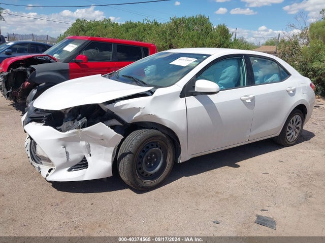 Toyota COROLLA LE 2017 5YFBURHE2HP666389 Image 2