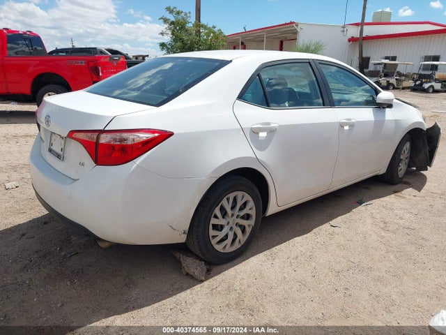 Toyota COROLLA LE 2017 5YFBURHE2HP666389 Image 4