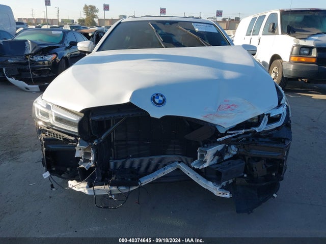 BMW 530e 2022 WBA13AG08NCJ60363 Image 13