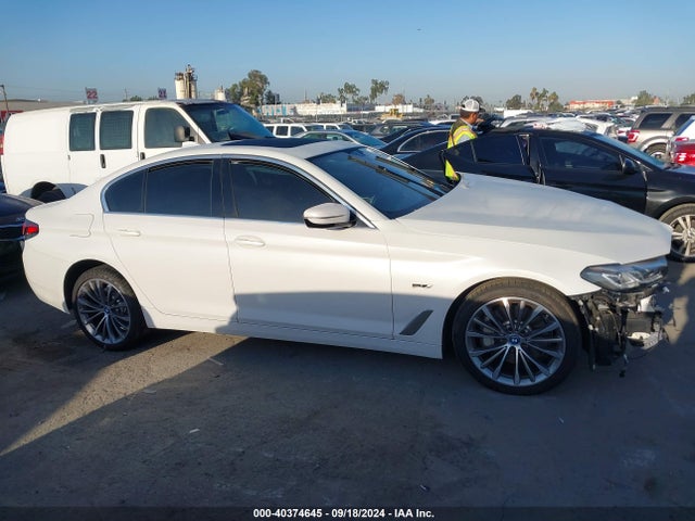 BMW 530e 2022 WBA13AG08NCJ60363 Image 14