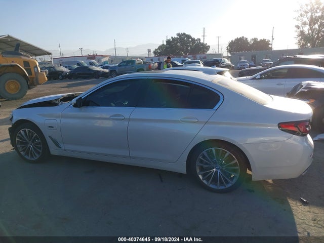 WBA13AG08NCJ60363 BMW 530e
