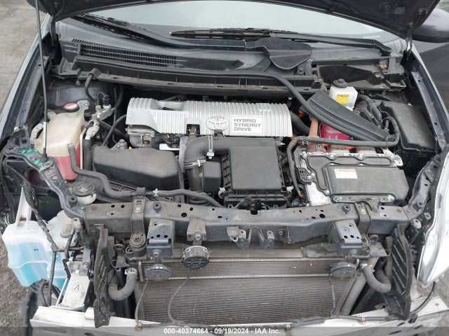 Toyota Prius Two 2015 JTDKN3DU7F0470351 Image 10