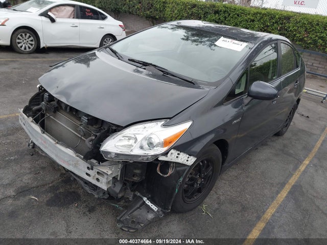Toyota Prius Two 2015 JTDKN3DU7F0470351 Image 2
